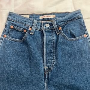 Levi’s Wedgie Straight jeans